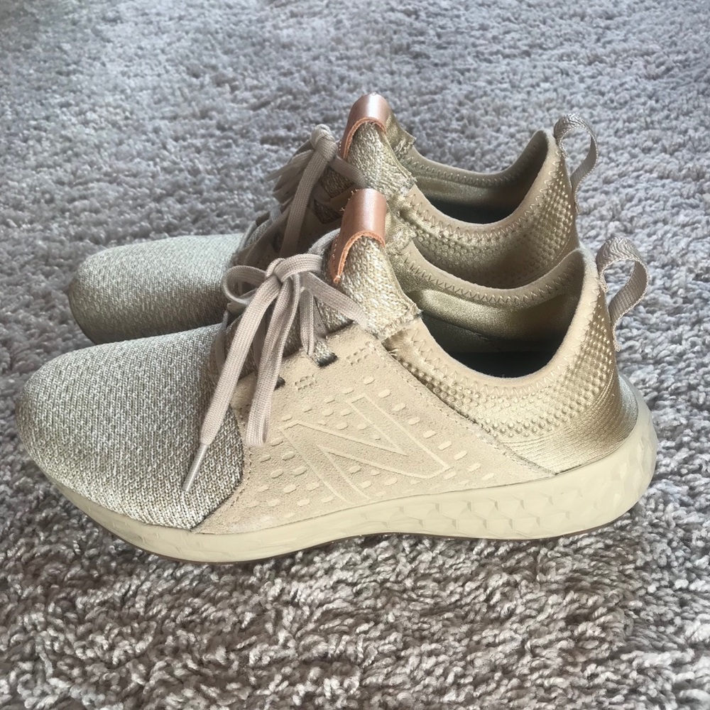 New Balance Tennis Shoes